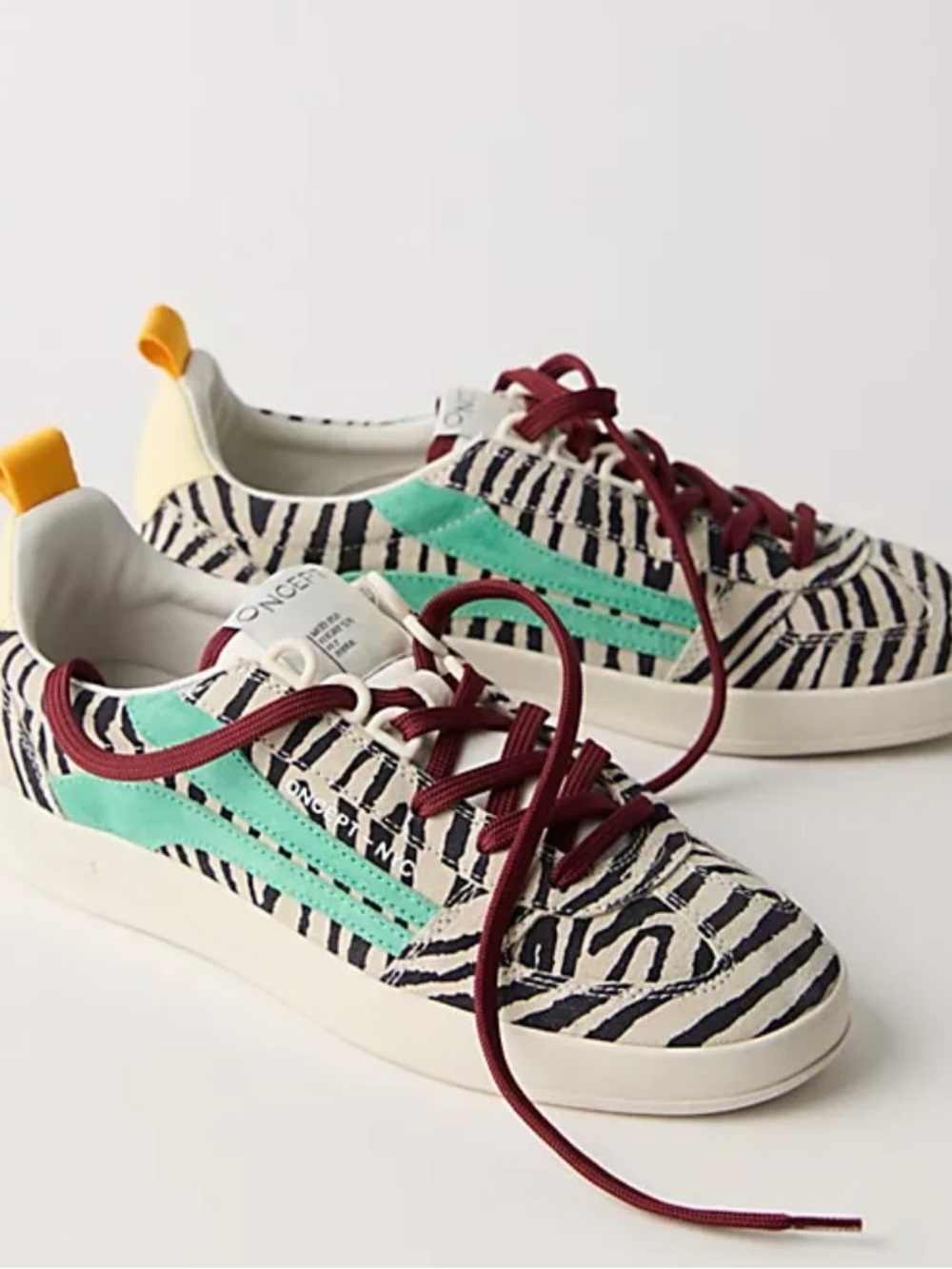 NWOB Oncept Fez Sneakers Zebra Print US Women 9